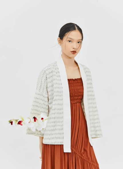 White Amarilis Tenun Outer
