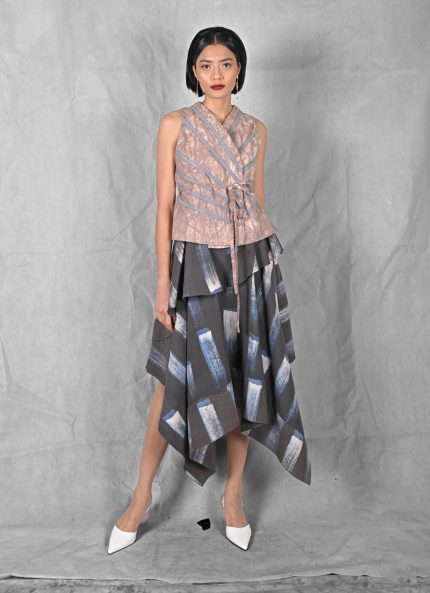Cream Kanya Batik Top
