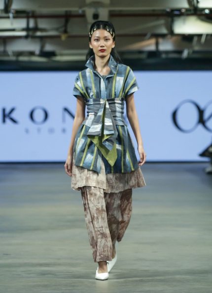 Blue Rondo Batik Top