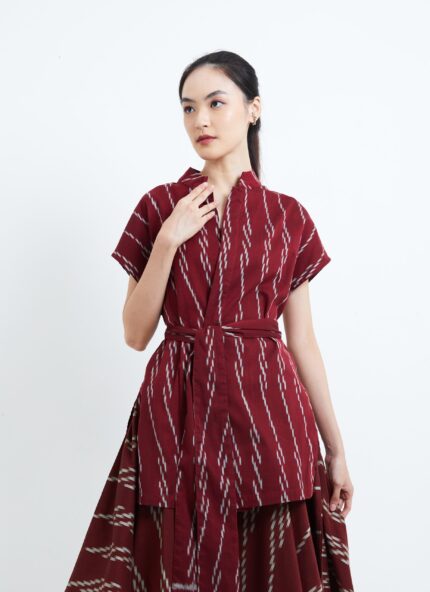 Red Peiyu Tenun Outer