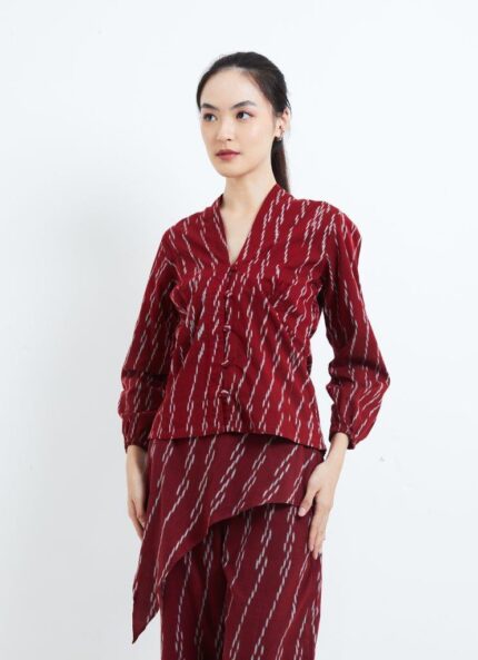 Red Niu Pattern Top