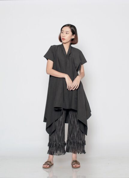 Black Menganti Tenun Top