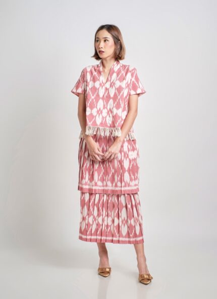 Red Gendis Tenun Skirt
