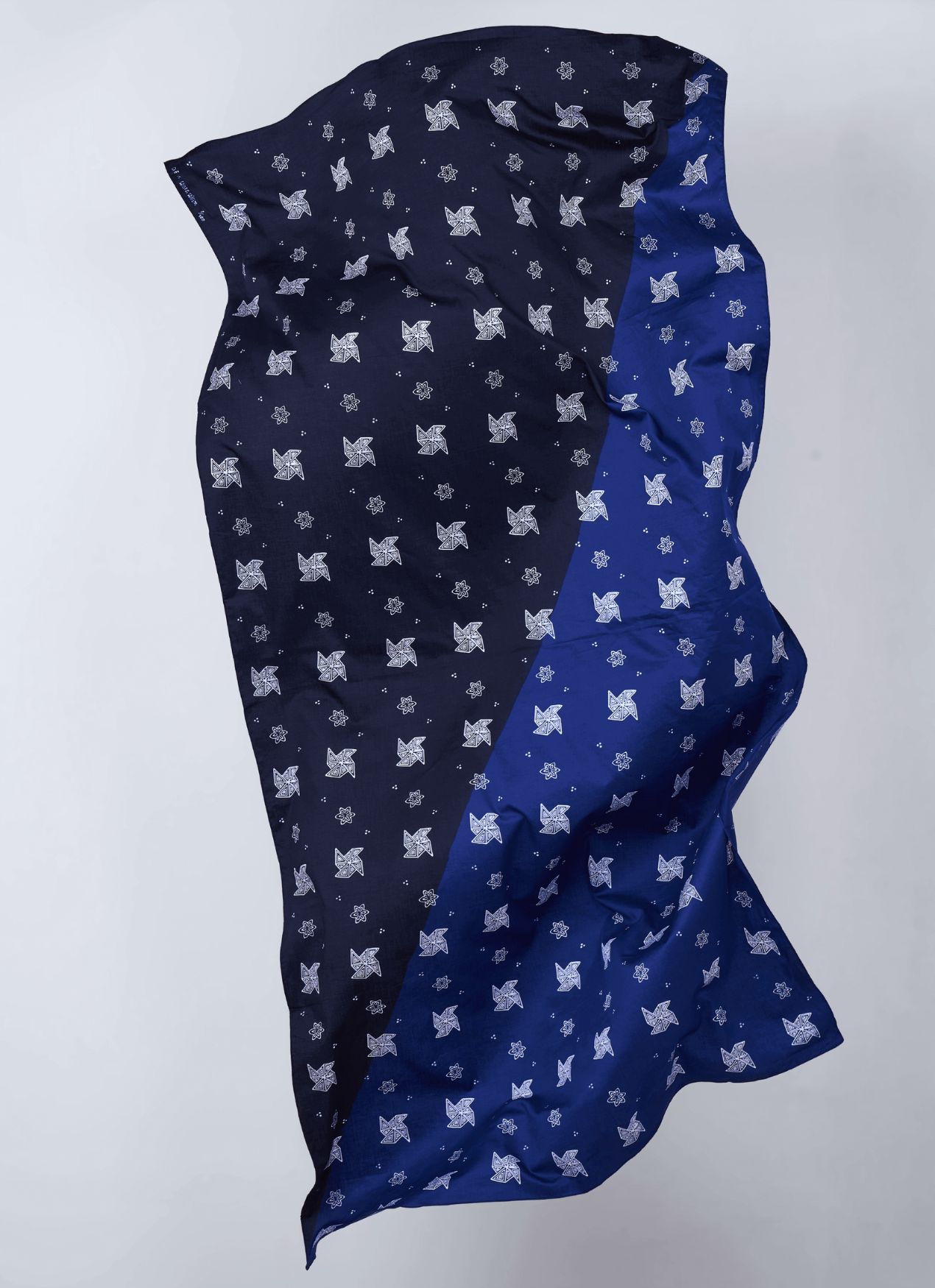 Black-Blue Samsara Batik Kain Satin